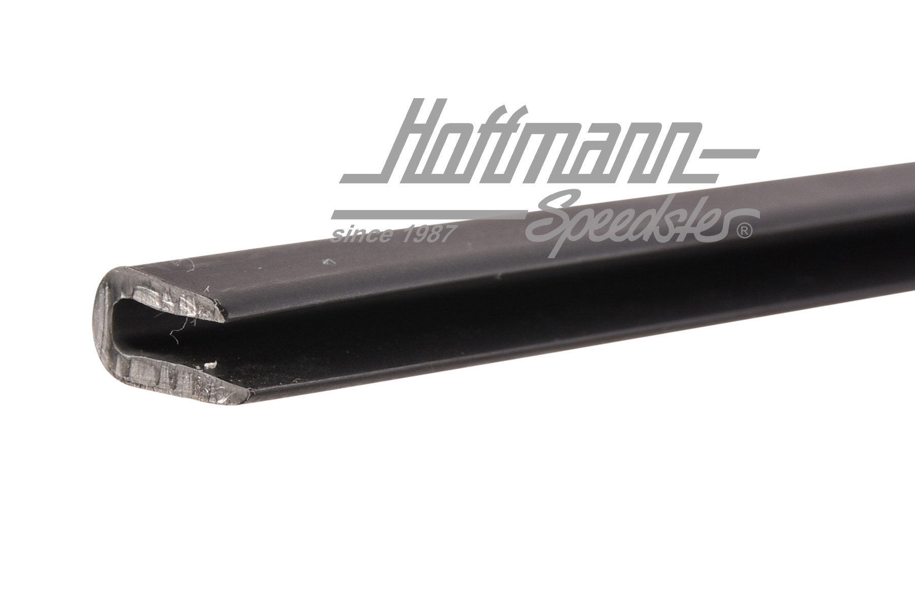 Covering strip, sliding door at the top, Bus T3                                                     